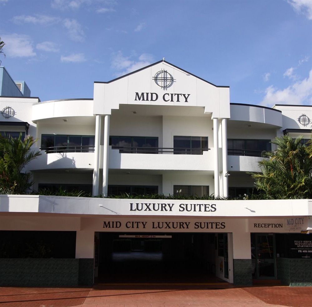 Mid City Luxury Suites Cairns Exterior photo
